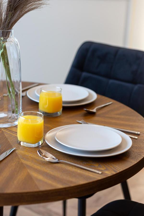Awangarda Apartment Warsaw Ochota By Renters Prestige Kültér fotó