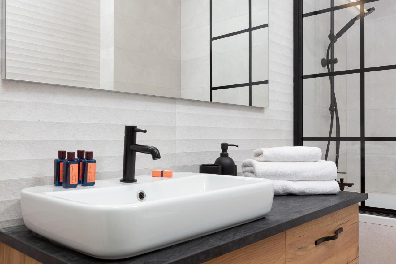 Awangarda Apartment Warsaw Ochota By Renters Prestige Kültér fotó